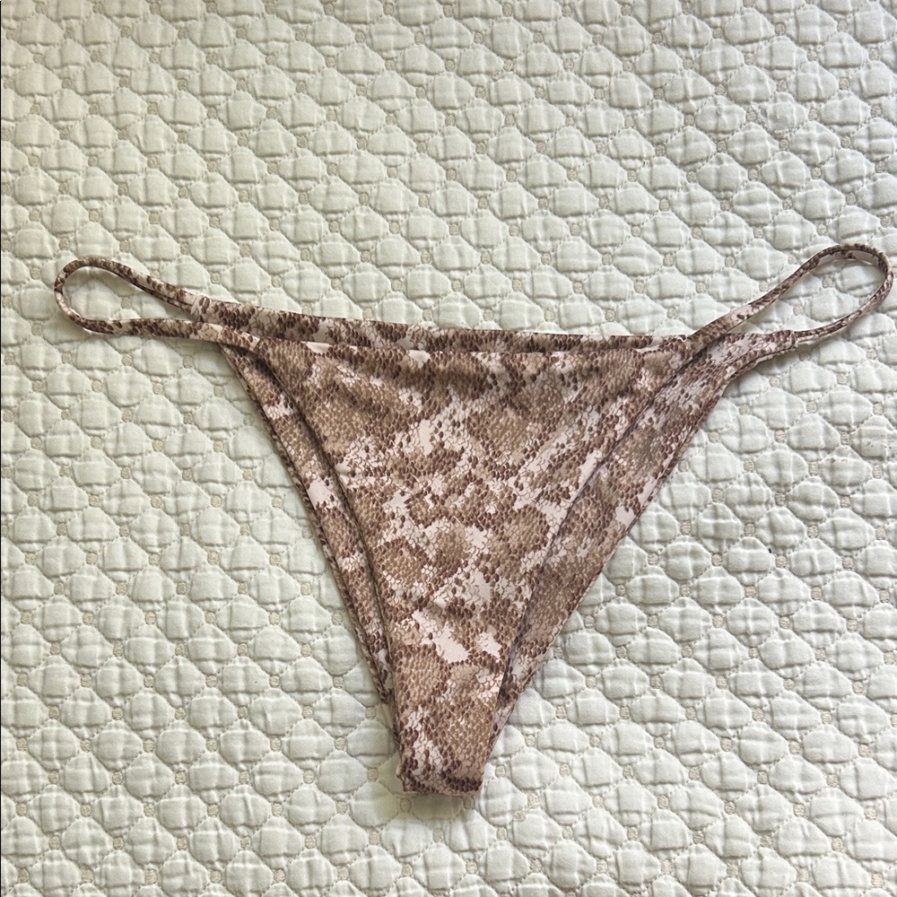 Chic Snakeskin Bikini Bottom